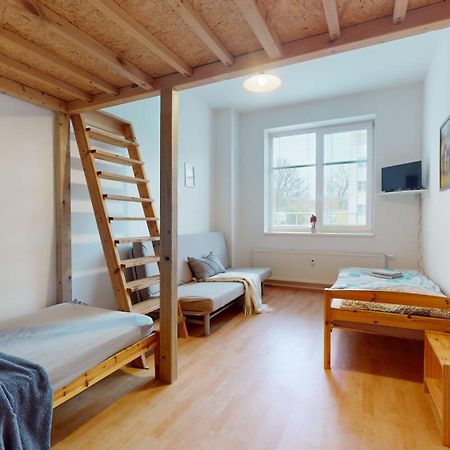 Apartman Topolova 912B Milovice  Eksteriør billede